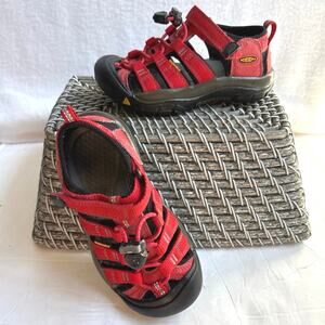 Boy's Keen Newport H2 Active Sandals Red Hiking Water Waterproof Size 11